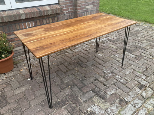 Eefwooddesign slim side table/ bureau