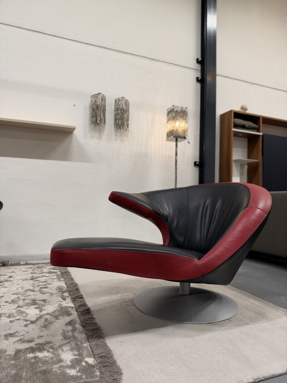 Leolux Parabolica Swivel Armchair black red leather, Modern (photo 11 of 12)