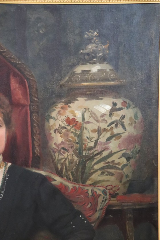 Image 1 of Groot olieverfschilderij op canvas, Portret van een dame, gesigneerd en gedateerd 1913