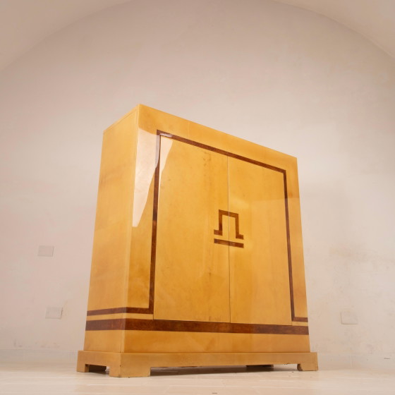 Giorgio Tura & Nucci Valsecchi Mod. 2047 Mueble Bar de Pergamino de Piel de Cabra para Tura – Leather, Glass (photo 10 of 21)