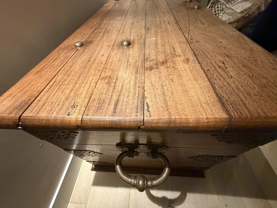 Image 1 of Coffre antique unique