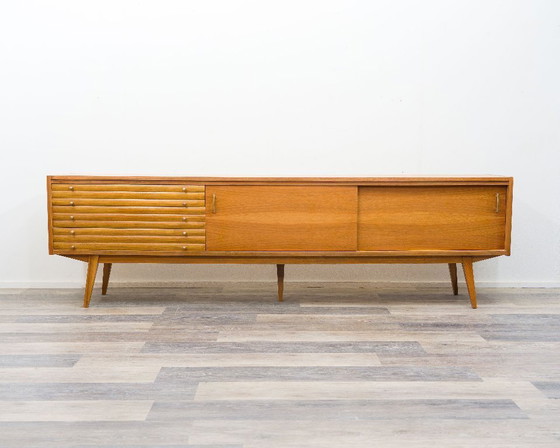 Image 1 of XL dressoir, jaren 50, notenhout, timmerwerk