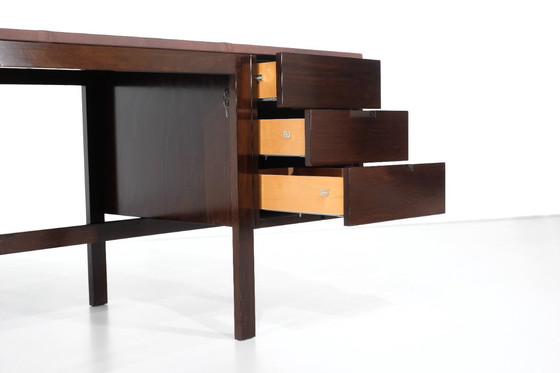 Image 1 of Ho appena ricevuto una richiesta di prenotazione per questi tavoli, ma chiederò un preventivo.