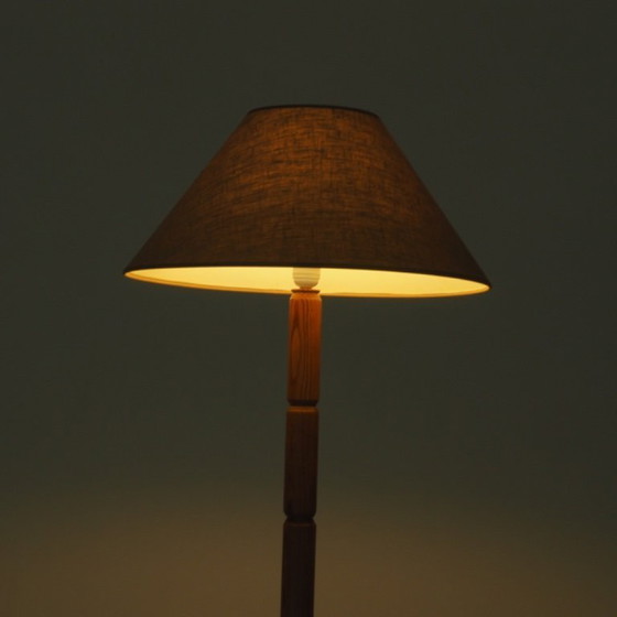 Image 1 of Lampadaire en bois style milieu du siècle