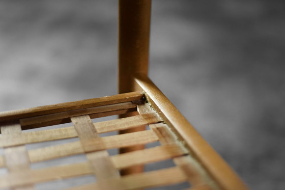 Image 1 of Table basse scandinave vintage en bois de cerisier avec étagère tissée, Mid Century Modern, 1960s