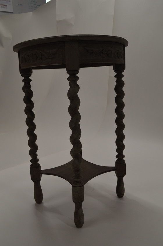 Image 1 of Table en bois