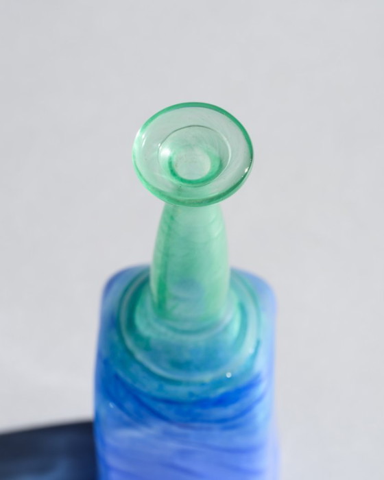 Image 1 of Samengestelde tentoonstelling van glaskunstwerken van een duo uit Duitsland, gesigneerd door ambachtslieden uit de jaren 80-90.