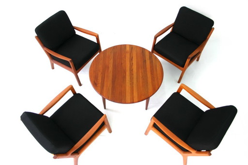 as new, Mikael Laursen Danish Mid - Century Coffee Table / Vintage Coffee Table, solid teak!