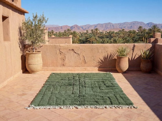 Image 1 of Handmade pure wool rug, traditional craftsmanship, size 250/150 cm, green
