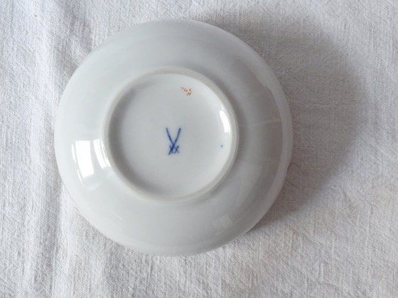 Image 1 of Meissen porseleinen dekseldoos floraal decor gouden rand Ø 13,0 cm 1971 ? 1e keus UK4aeb