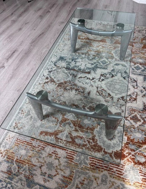 Image 1 of Leo luxury table