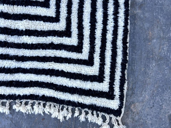 Image 1 of Tapis marocain écru à motifs géométriques 200cmx100cm 