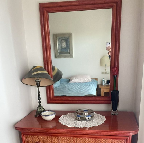 Image 1 of CONJUNTO COMPLETO Roche Bobois "Le Rotin Prestige" 80s – Cómoda + Espejo + Silla + Lámpara