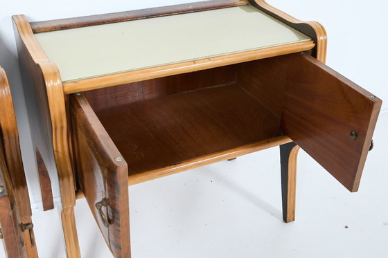 Image 1 of Coppia di comodini/armadi scultorei italiani del metà secolo, anni '50