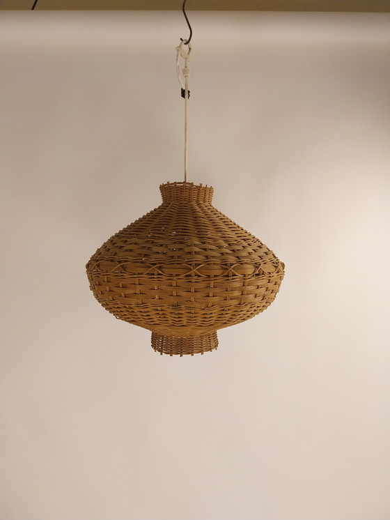 Image 1 of 1 x lampada a sospensione in vimini della metà del secolo scorso