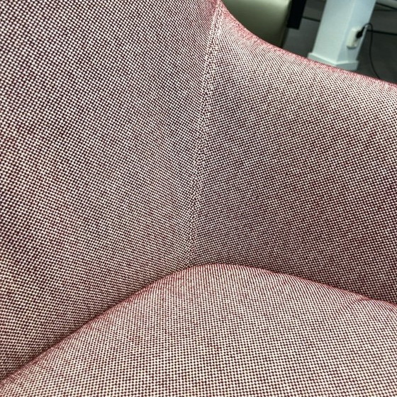 Image 1 of Pode Sparkle One swivel armchair