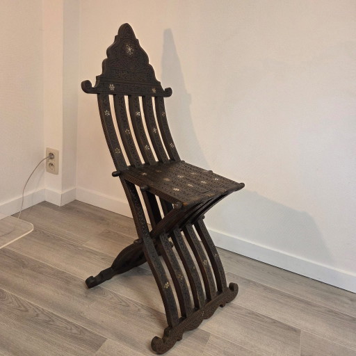 Chaise pliante antique