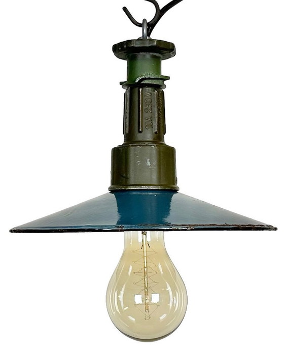 Image 1 of Lampada a sospensione industriale in smalto blu con parte superiore in alluminio pressofuso, anni '60