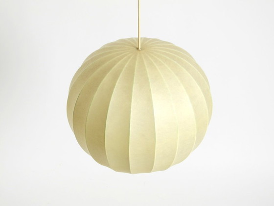 Image 1 of Beautiful round Cocoon pendant lamp in very good original vintage condition from the 1960s