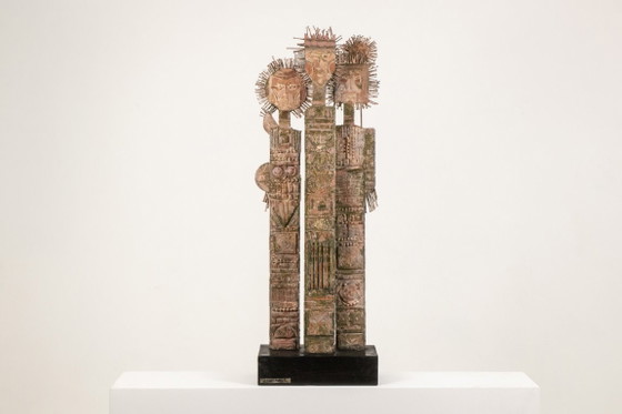 Image 1 of Lawrence. Doppelseitige, geschnitzte Holzskulptur. 20. Jahrhundert.