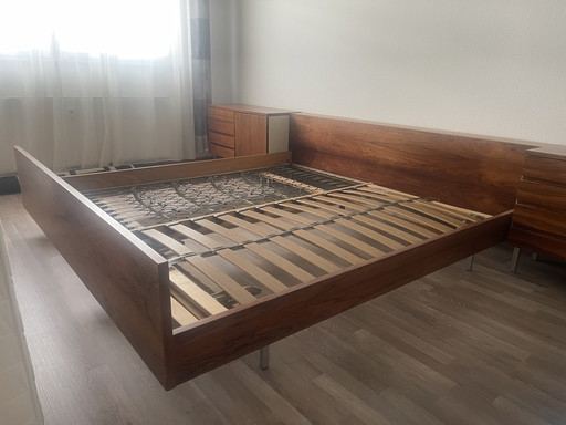 Beautiful bedroom set 50/60 years. Original and lovingly preserved. ￼