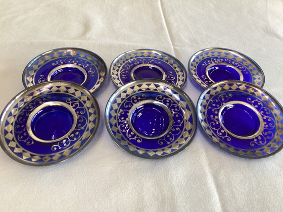 Image 1 of Zeldzaam Italiaans kobaltblauw glazen koffie- en likeurservies met zilverdecor – 21-delig – ca. 1950-1970