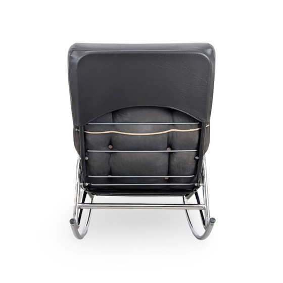Image 1 of Sillón mecedora de diseño original Lama, de cuero negro, estilo Bauhaus.