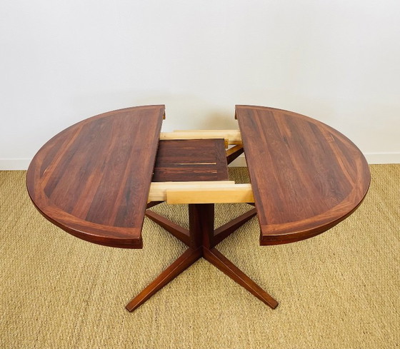 Image 1 of Table de salle à manger ronde extensible scandinave en palissandre, 1960