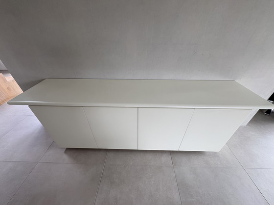 Image 1 of Aparador de diseño para sala de estar