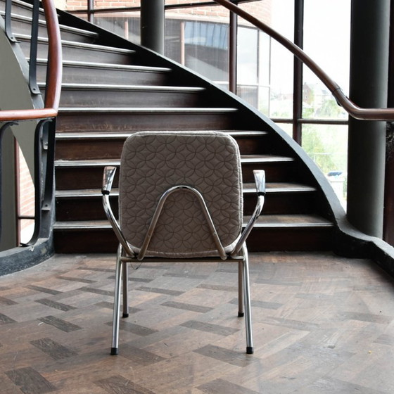 Image 1 of Der weiße Sessel