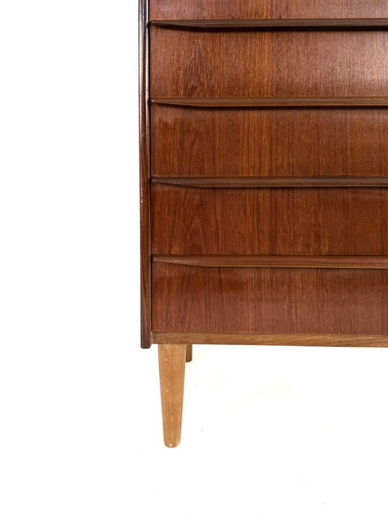 Image 1 of Vintage Danish teak chest of drawers '60