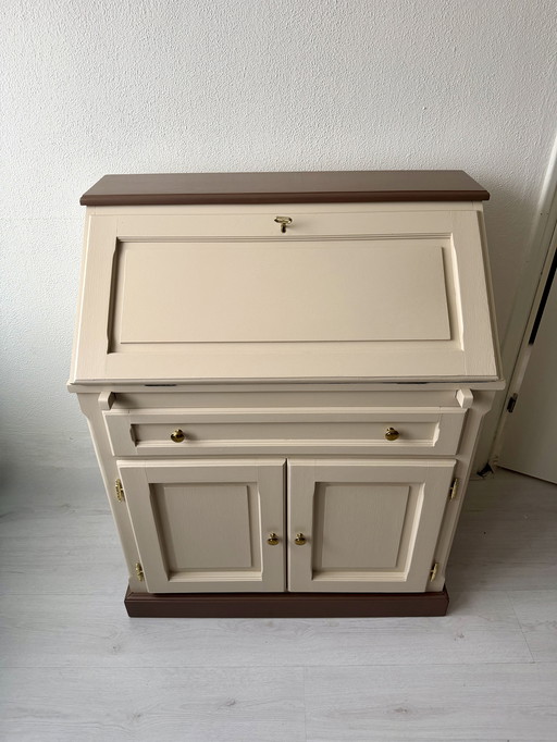 Secrétaire Gerystyled