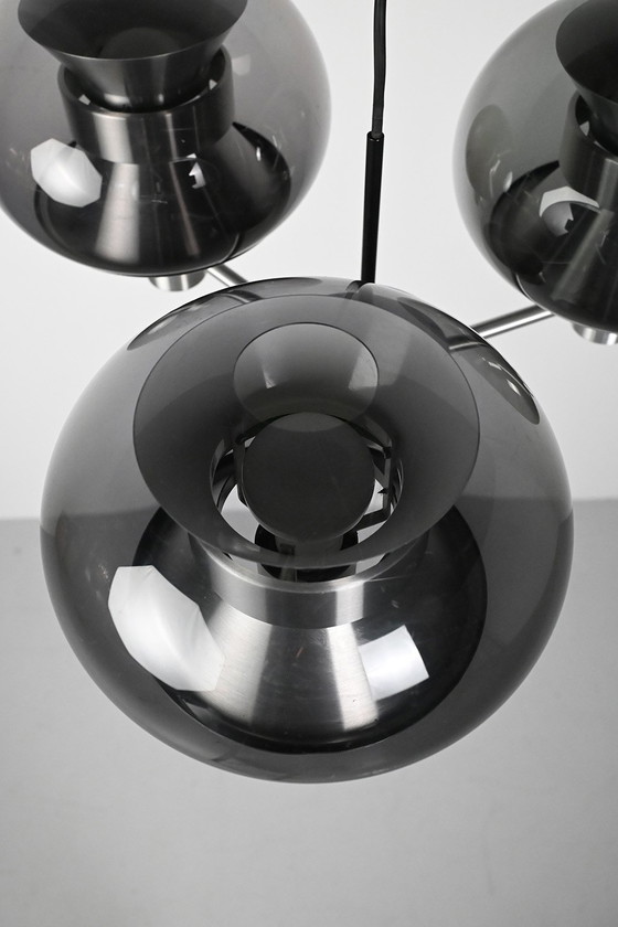 Image 1 of Suspension de l'ère spatiale