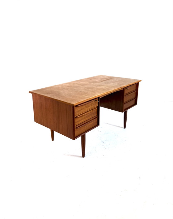 Vintage Teakhouten Bureau, Svend Åge Madsen ‘60 – Wood, Brass (photo 3 of 15)