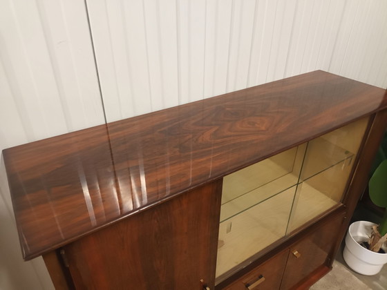 60er Jahre Highboard mit Vitrine, Holz, Glas, Braun (Foto 6 von 13)