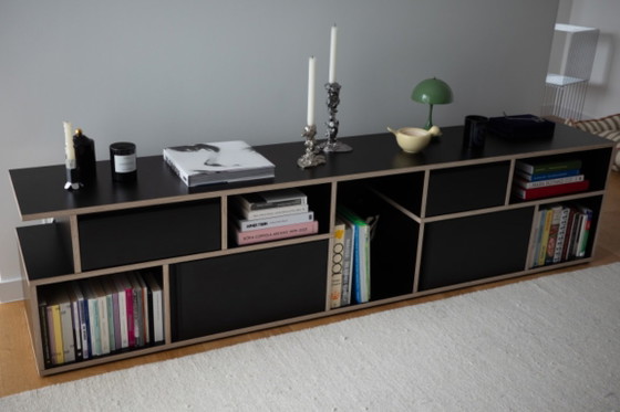 Tylko Credenza / Mobile contenitore basso — Original Classic, Compensato nero, 220 cm – Credenze, Legno (photo 8 of 9)