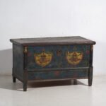 Coffre ancien européen peint à la main - Europe Centrale (c. 1850) – Commodes (photo 6 of 40)