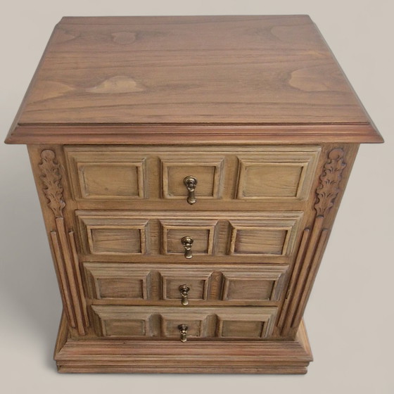 Image 1 of Bijzettafel van eiken- en grenenhout - Midden 20e eeuw