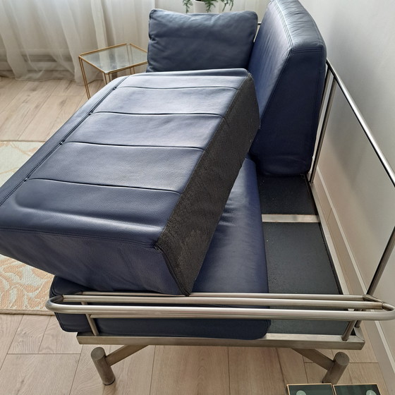 Image 1 of 2 1/2-Sitzer-Sofa aus Edelstahl mit Lederbezug