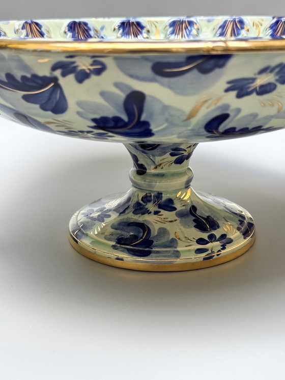 Image 1 of Große handbemalte Schale von H. Bequet mit vergoldeten Drachengriffen