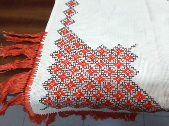 Image 1 of Vintage Hand Embroidered Tablecloth 70 x 68 cm