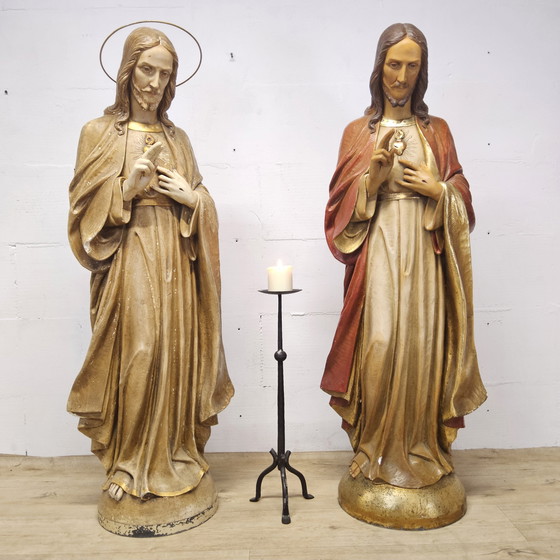 Image 1 of 2 grandes statues antiques de Jésus au Sacré-Cœur (Gerard Linssen) - 2 statues antiques de Jésus au Sacré-Cœur (1900)