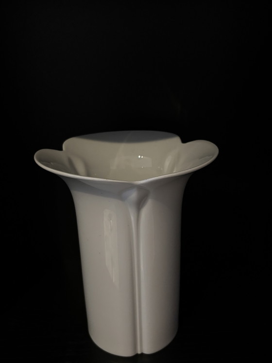 Image 1 of Arzberg white flower vase