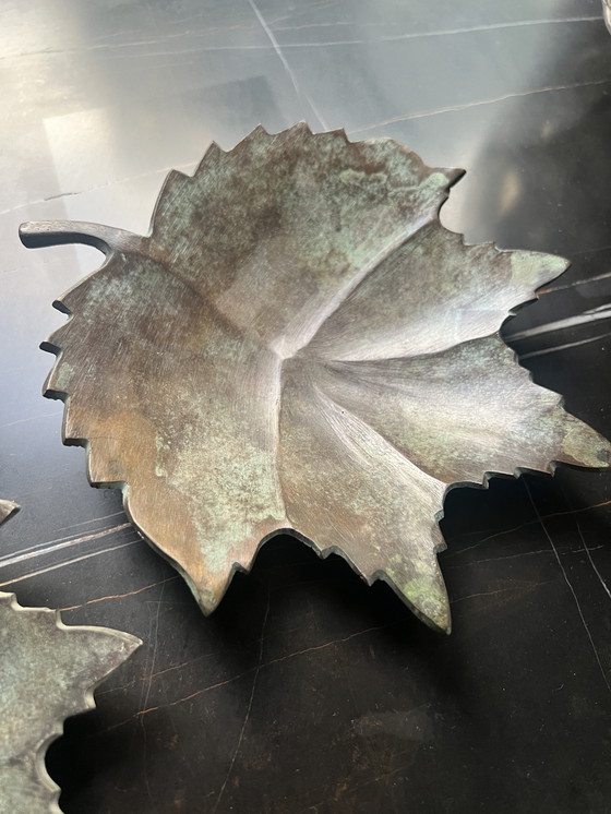 Image 1 of Dekoratives Tablett in Form eines Blattes (2 Stück)