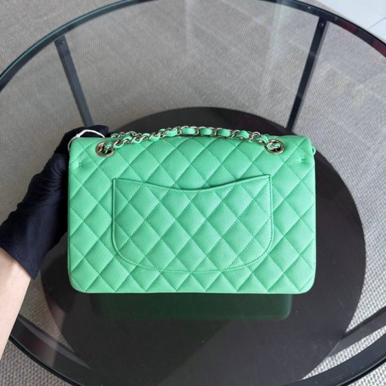 Image 1 of Chanel Classic Flap Medium - Caviar 25CM Gewatteerd Groen Goudkleurige Hardware Serie 27
