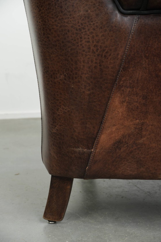 Characterful and comfortable vintage sheepskin armchair with a unique design and a timeless look – Leather (photo 14 of 15)