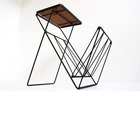 Image 1 of Table d'appoint pliante avec porte-revues des années 1960.