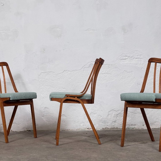 Image 1 of Juego de 4 sillas de comedor diseñadas por Ludvik Volak para TON Bystřice, década de 1960.