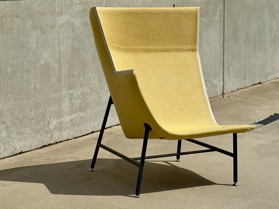 Image 1 of Poltrona di design Moroso Italia Paper Planes, poltrona lounge con schienale alto Doshi Levien.