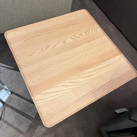 Image 1 of Mesa auxiliar Cassina Torei